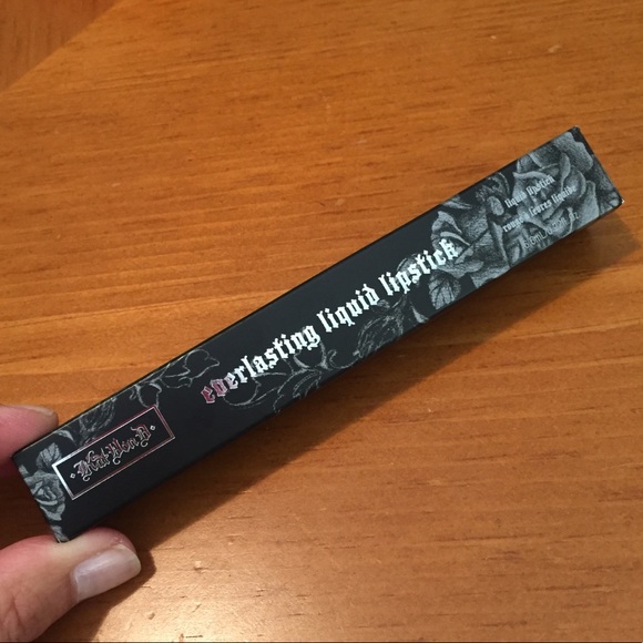 Kat Von D Everlasting Liquid Lipstick 👄 - Picture 2 of 10